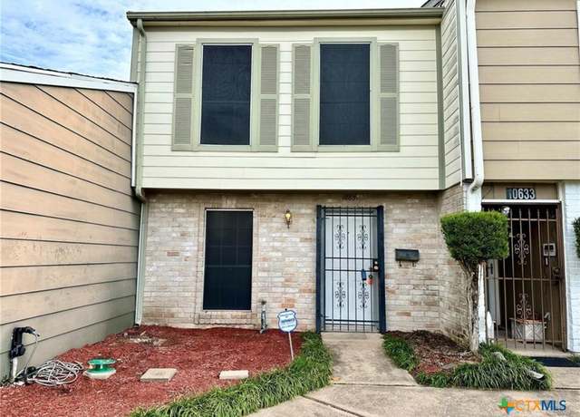 Property at 10631 Sandpiper Dr, Houston, TX 77096, 2 beds, 2.5 baths