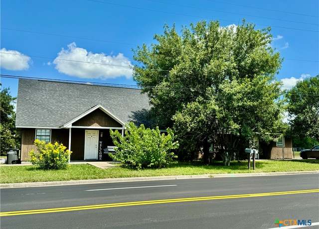 Property at 2904 Pleasant Green Dr, Victoria, TX 77901, 4 beds, 2 baths