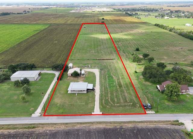 Property at 1291 Link Rd, Seguin, TX 78155, 2 beds, 2 baths