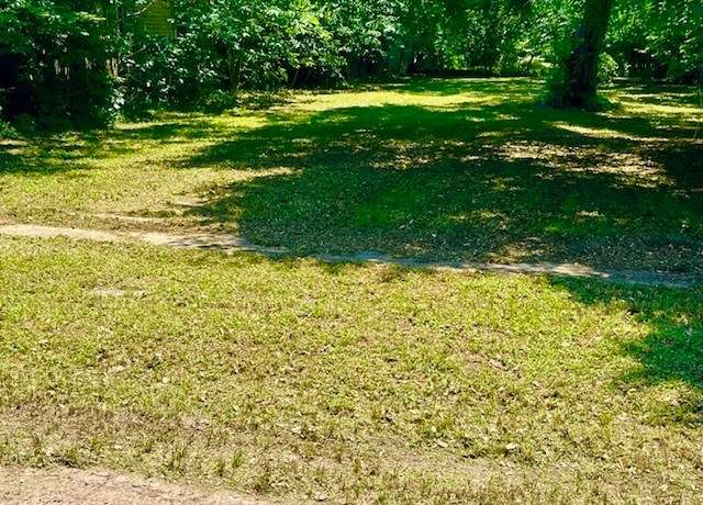 Property at 903 W Main St, Cameron, TX 76520