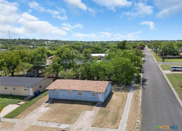 Property at 1202 S 3rd St, Copperas Cove, TX 76522, 3 beds, 2 baths