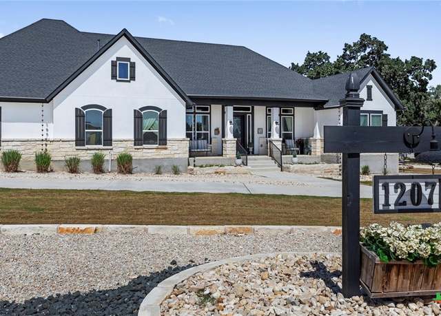 Property at 1207 Game Trl, New Braunfels, TX 78132, 5 beds, 4 baths
