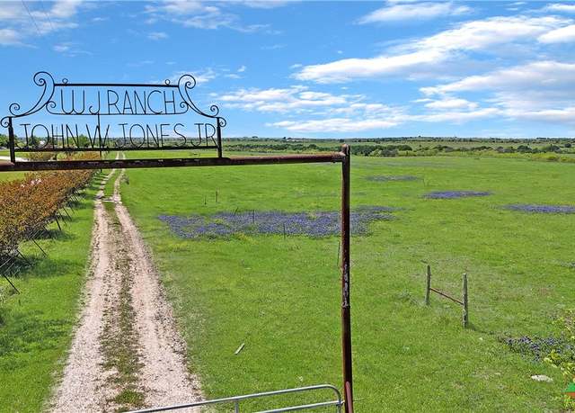 Property at 1630 Offermann Hill Rd, San Marcos, TX 78666