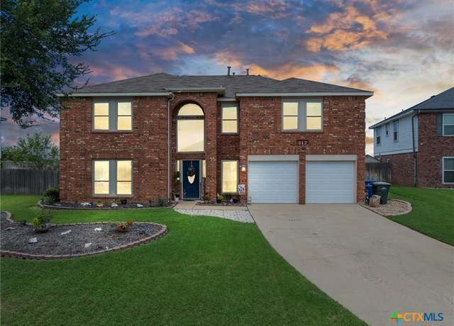 Property at 317 Barber Dr, Copperas Cove, TX 76522, 5 beds, 2.5 baths