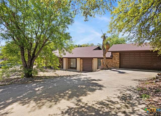 Property at 930 Verna Lee Blvd, Harker Heights, TX 76548, 4 beds, 2 baths
