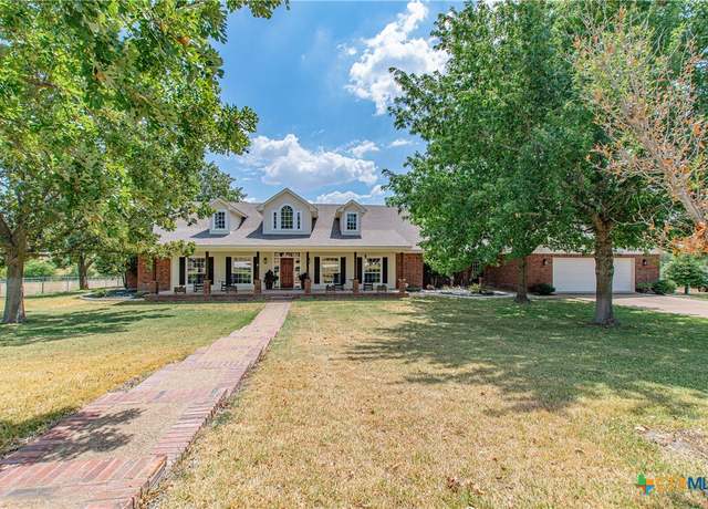 Property at 2430 Cottonwood Creek Rd, Temple, TX 76501, 4 beds, 3.5 baths
