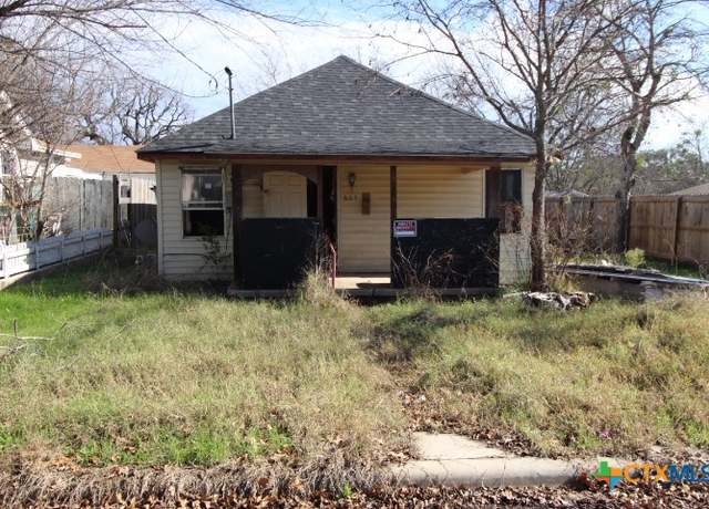 Property at 603 Park St, Gatesville, TX 76528, 2 beds, 1 bath