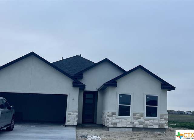 Property at 115 W St. Francois Ave, Port Lavaca, TX 77979, 3 beds, 2.5 baths