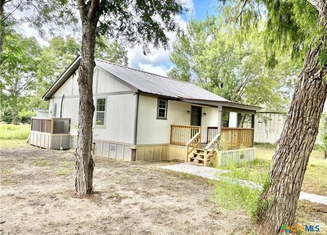 Property at 3511 Robles St, Victoria, TX 77905, 3 beds, 2 baths