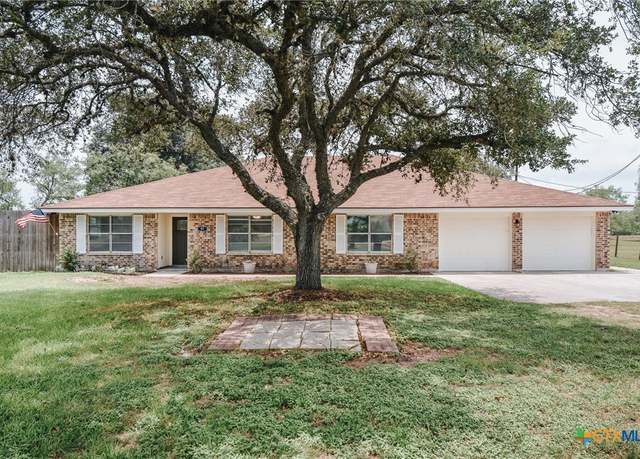 Property at 97 Fleming Prairie Rd, Victoria, TX 77905, 4 beds, 2.5 baths