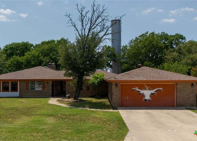 Property at 614 Cedar Dr, Copperas Cove, TX 76522, 3 beds, 3 baths