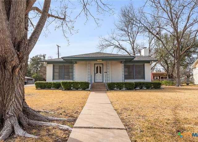 Property at 1902 N 7th St, Temple, TX 76501, 3 beds, 2 baths