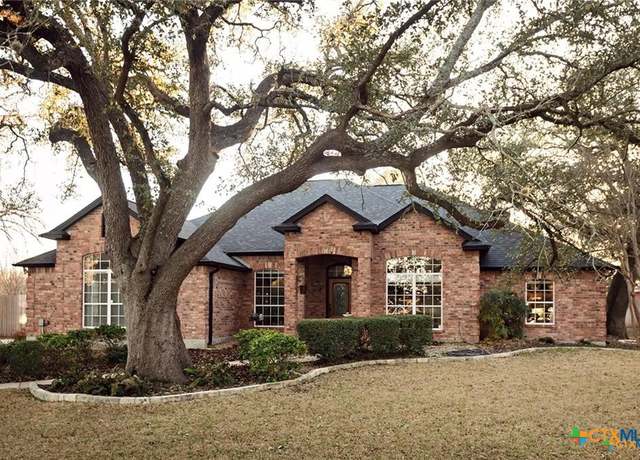 Property at 10911 Bridgeport Dr, Temple, TX 76502, 5 beds, 2.5 baths
