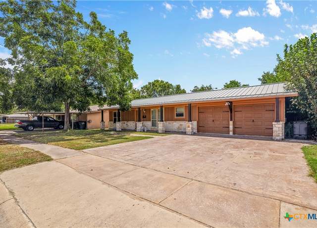Property at 3107 Flamingo, Victoria, TX 77901, 3 beds, 2 baths