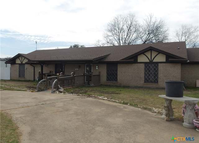 Property at 2512 S State Highway 36, Gatesville, TX 76528, 4 beds, 1.5 baths