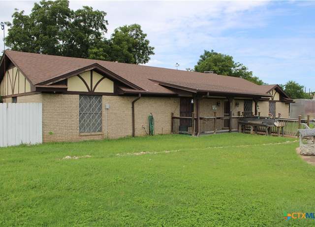 Property at 2512 S State Highway 36, Gatesville, TX 76528, 4 beds, 1.5 baths