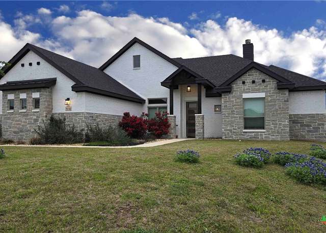 Property at 7130 Crystal Valley Dr, Temple, TX 76502, 4 beds, 3 baths
