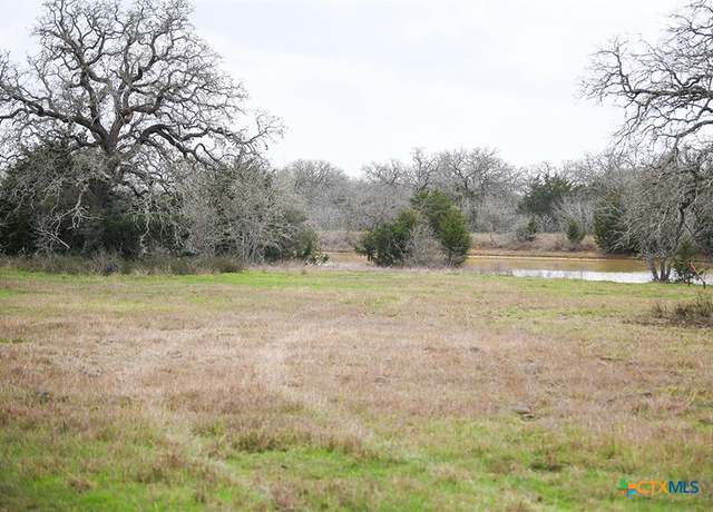 Property at 926 Main Loop Rd, Waelder, TX 78959