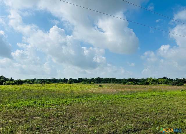 Property at 417 Old Bloomington Rd, Victoria, TX 77905