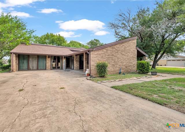 Property at 602 White Oak Ln, Harker Heights, TX 76548, 3 beds, 2 baths