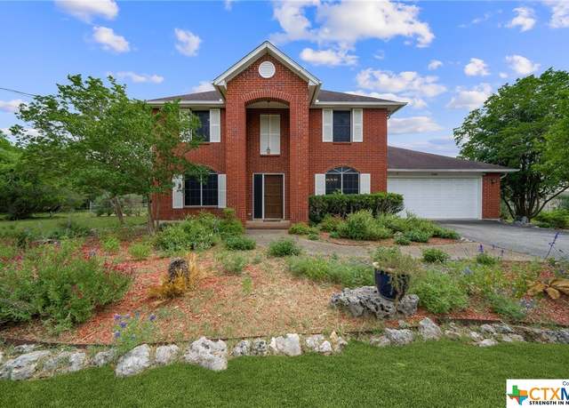 Property at 5462 Circle Oak Dr, Bulverde, TX 78163, 4 beds, 2.5 baths