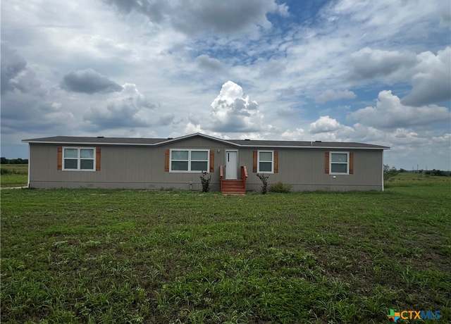 Property at 13919 Shaw Rd, Rogers, TX 76569, 5 beds, 3 baths