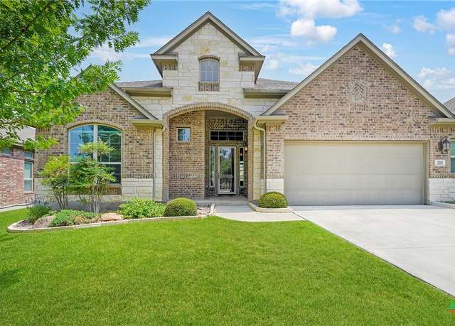 Property at 322 Wauford Way, New Braunfels, TX 78132, 3 beds, 2.5 baths