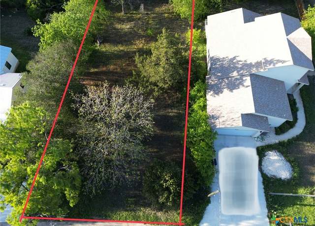 Property at 206 Cottage St, Seguin, TX 78155