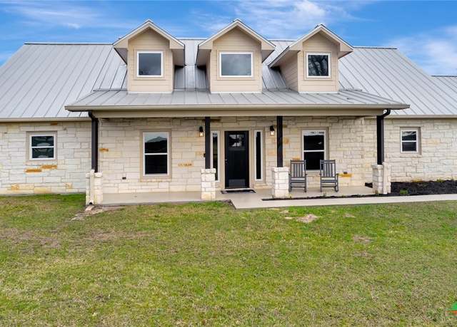 Property at 885 Del Goehring Rd, Yorktown, TX 78164, 3 beds, 2.5 baths