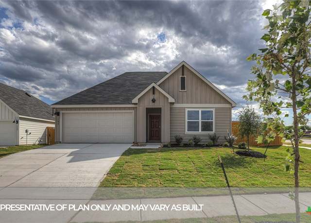Property at 224 Las Lomas Dr, San Marcos, TX 78666, 4 beds, 2 baths