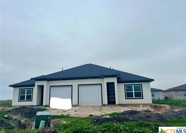 Property at 123 W Aimable St, Port Lavaca, TX 77979, 3 beds, 2 baths