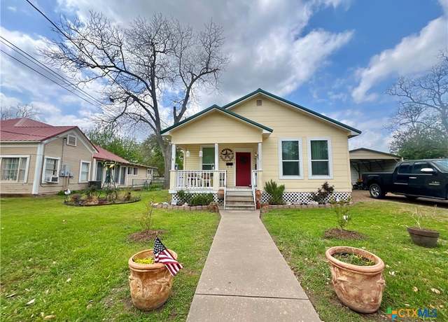 Property at 319 Smith St, Gonzales, TX 78629, 2 beds, 1 bath