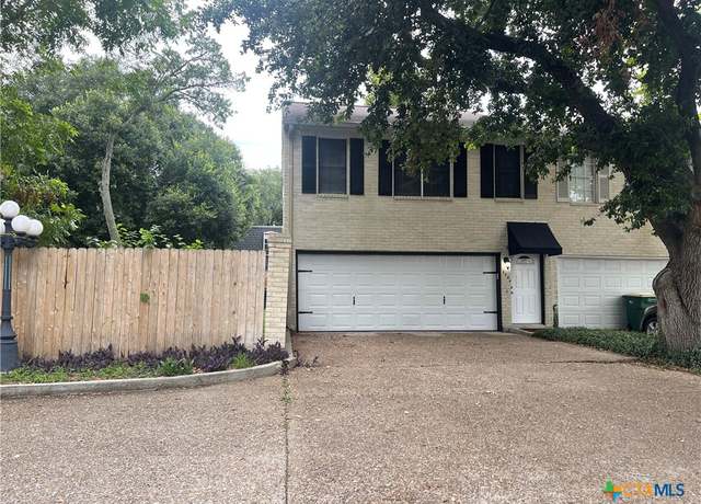 Property at 204 Westwood Dr Unit A, Victoria, TX 77901, 2 beds, 2 baths