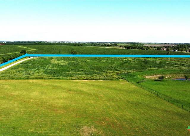 Property at 4948 N Woodlawn Rd, Lorena, TX 76655, 6 beds, 4.5 baths