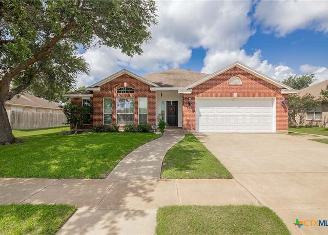 Property at 301 Deerchase, Victoria, TX 77901, 3 beds, 2.5 baths