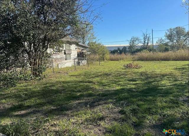 Property at 1015 S 12th St, Temple, TX 76504