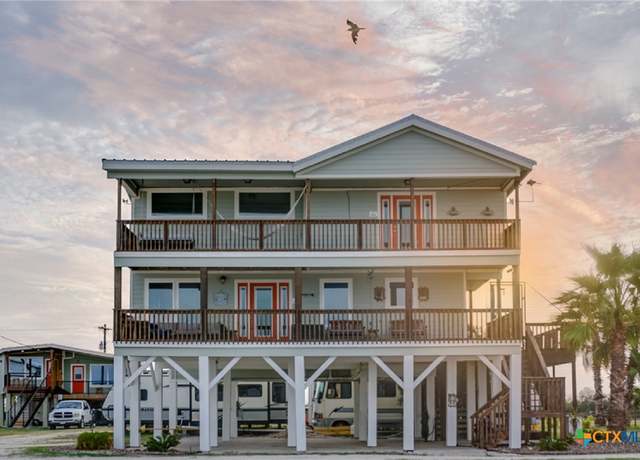 Property at 1265 N Ocean Dr, Port Lavaca, TX 77979, 3 beds, 2 baths