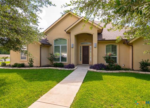 Property at 647 Oak Creek Pkwy, Seguin, TX 78155, 3 beds, 2.5 baths