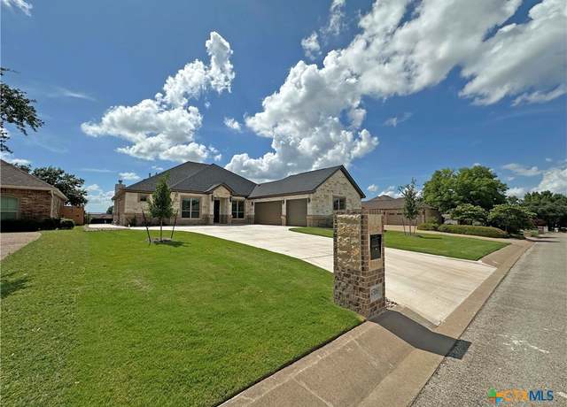 Property at 4316 Sunflower Ln, Temple, TX 76502, 4 beds, 2.5 baths