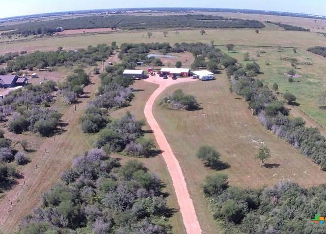 Property at 2320 Fm 1686, Victoria, TX 77905, 3 beds, 2 baths