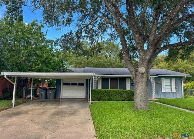 Property at 4610 Camellia St, Victoria, TX 77904, 3 beds, 1.5 baths