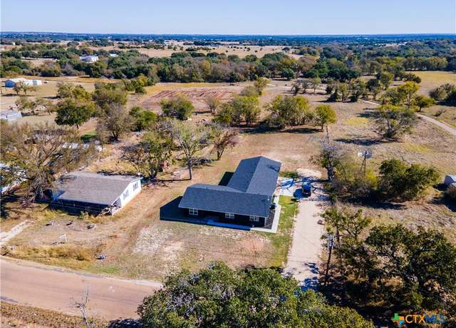 Property at 204 Barton Ln, Gatesville, TX 76528, 4 beds, 2 baths