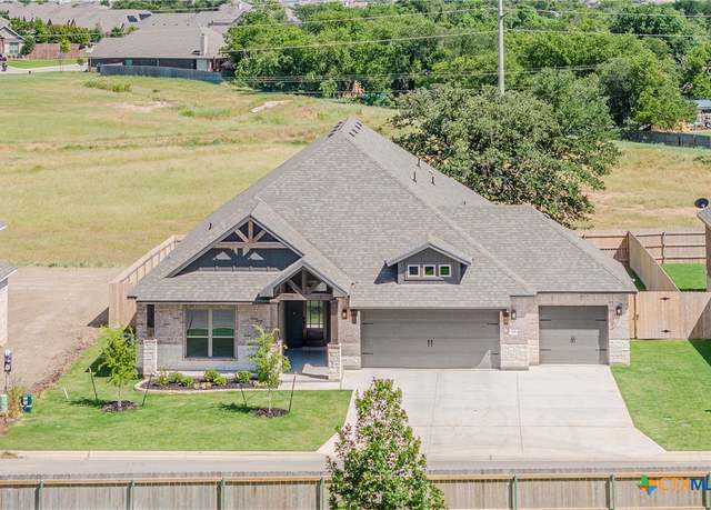 Property at 711 Saddlehorn Dr, Temple, TX 76502, 4 beds, 3 baths