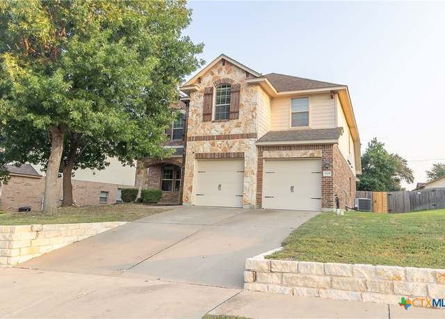 Property at 5305 English Oak Dr, Killeen, TX 76542, 4 beds, 2.5 baths