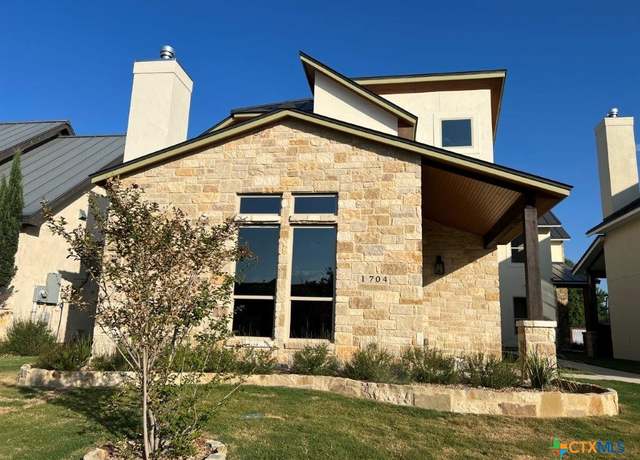 Property at 1704 Gruene Vineyard Xing, New Braunfels, TX 78130, 3 beds, 2.5 baths