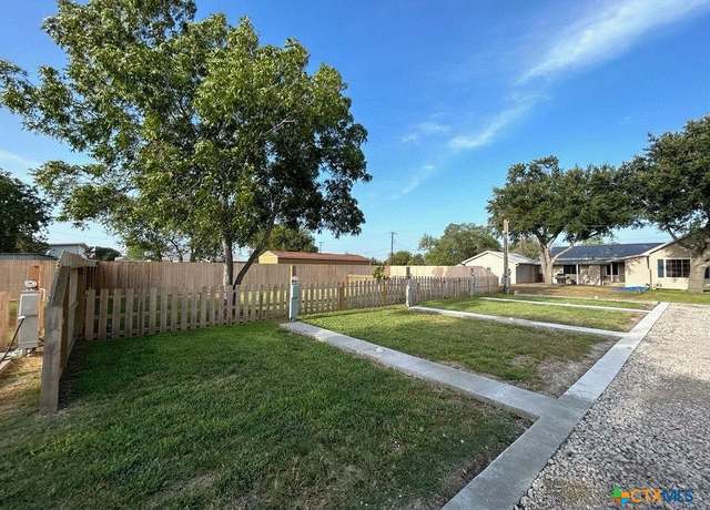 Property at 507 E Plasuela St, Refugio, TX 78377
