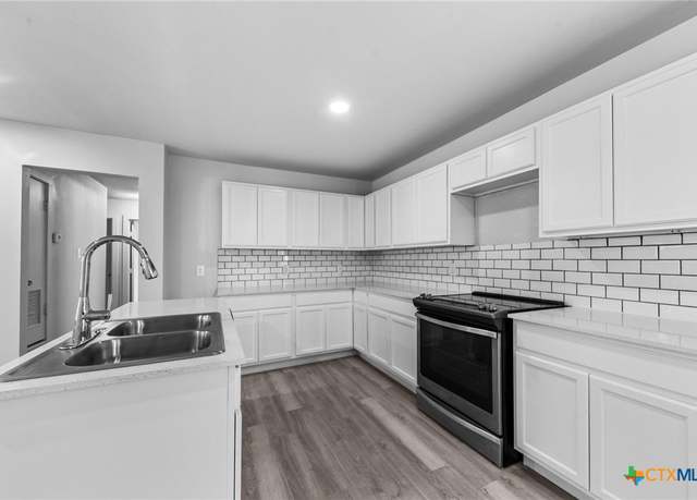 Property at 601 Cardinal Ave, Killeen, TX 76541, 3 beds, 2 baths