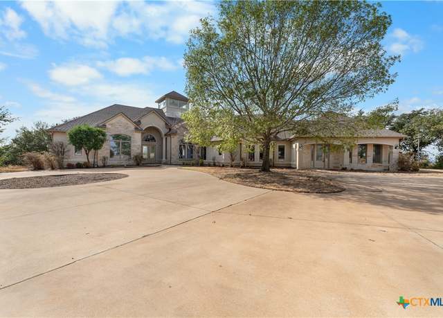 Property at 6529 Mountain View Dr, Killeen, TX 76549, 7 beds, 6 baths