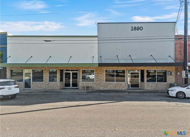 Property at 107 W Main St, Cameron, TX 76520