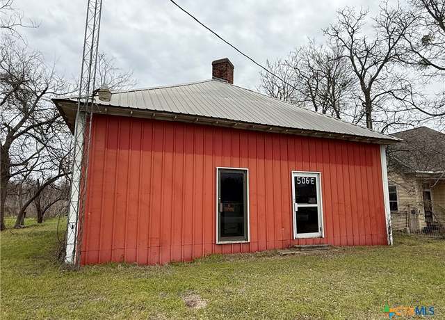Property at 506 E Cameron Ave, Rockdale, TX 76567, 3 beds, 0.5 baths